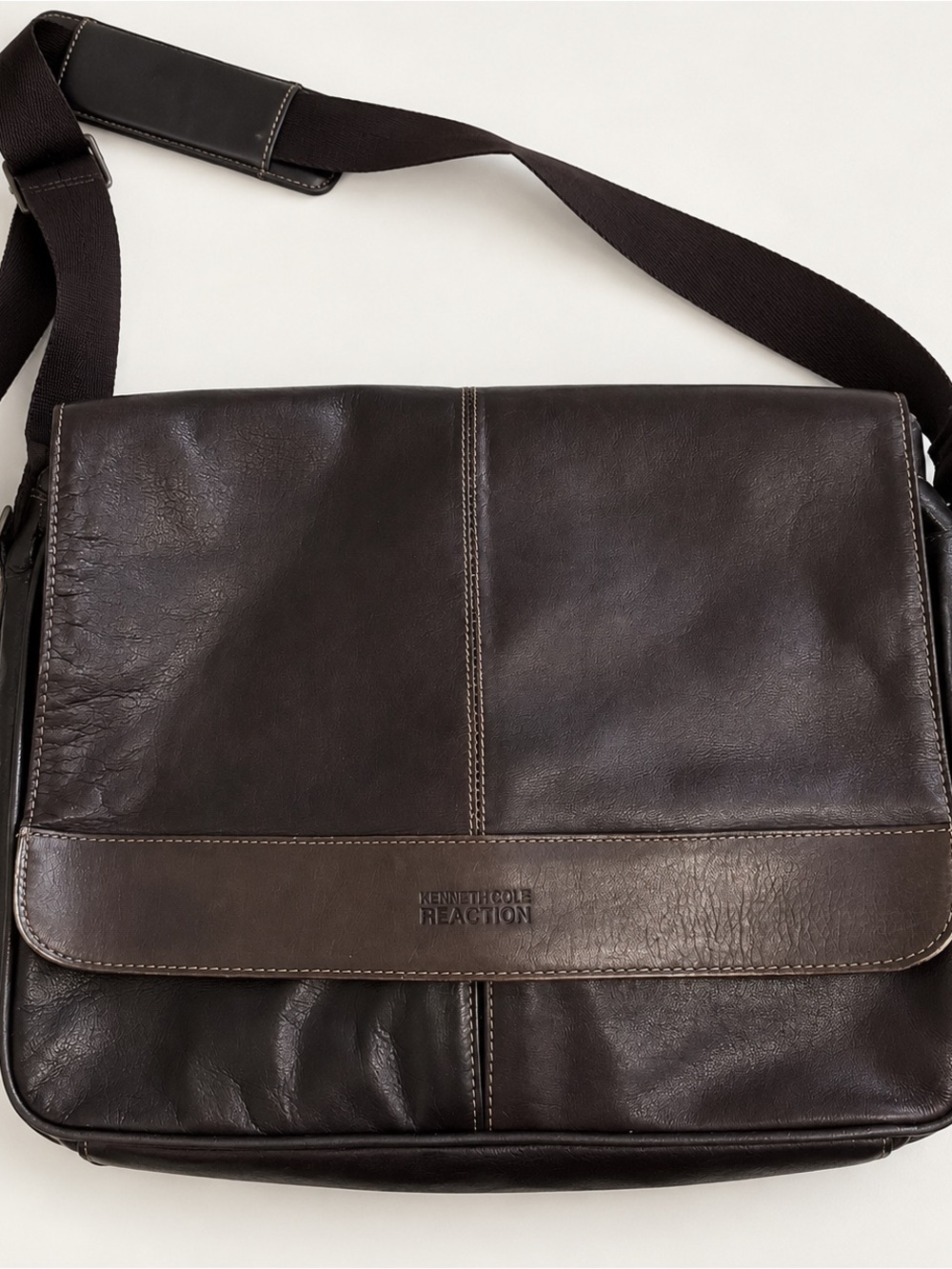 Kenneth Cole Reaction Brown Messenger Laptop Bag